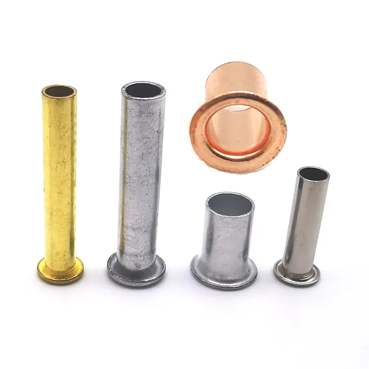 Seu guia para definir rebites de dupla tampa em couro