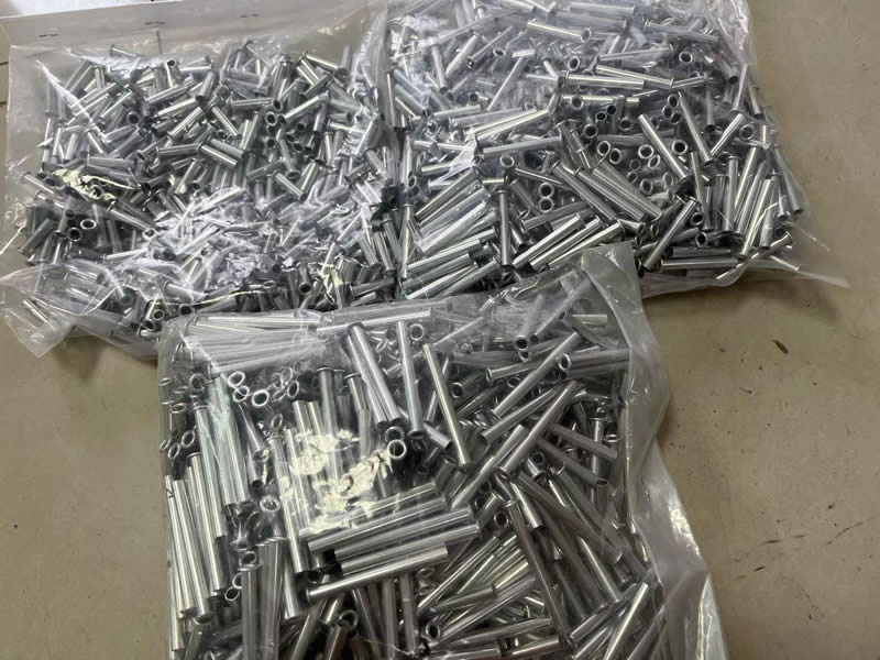 Nuote Metals envia rebites tubulares de alumínio – três tamanhos para aplicações artesanais e decorativas