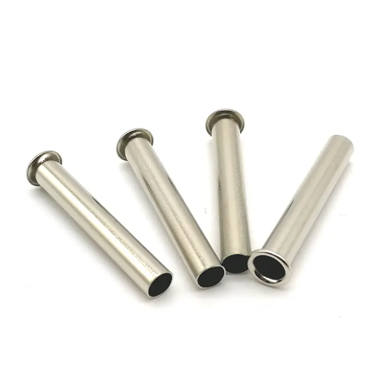 Rebites do tubo de aço